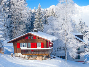 Five Steps to Preparing Your Vacation Home for Winter